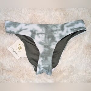 NWT,Army Green/White Tie Dye,Ruched Butt, Medium Coverage Swim Bottom- Jr S Or M